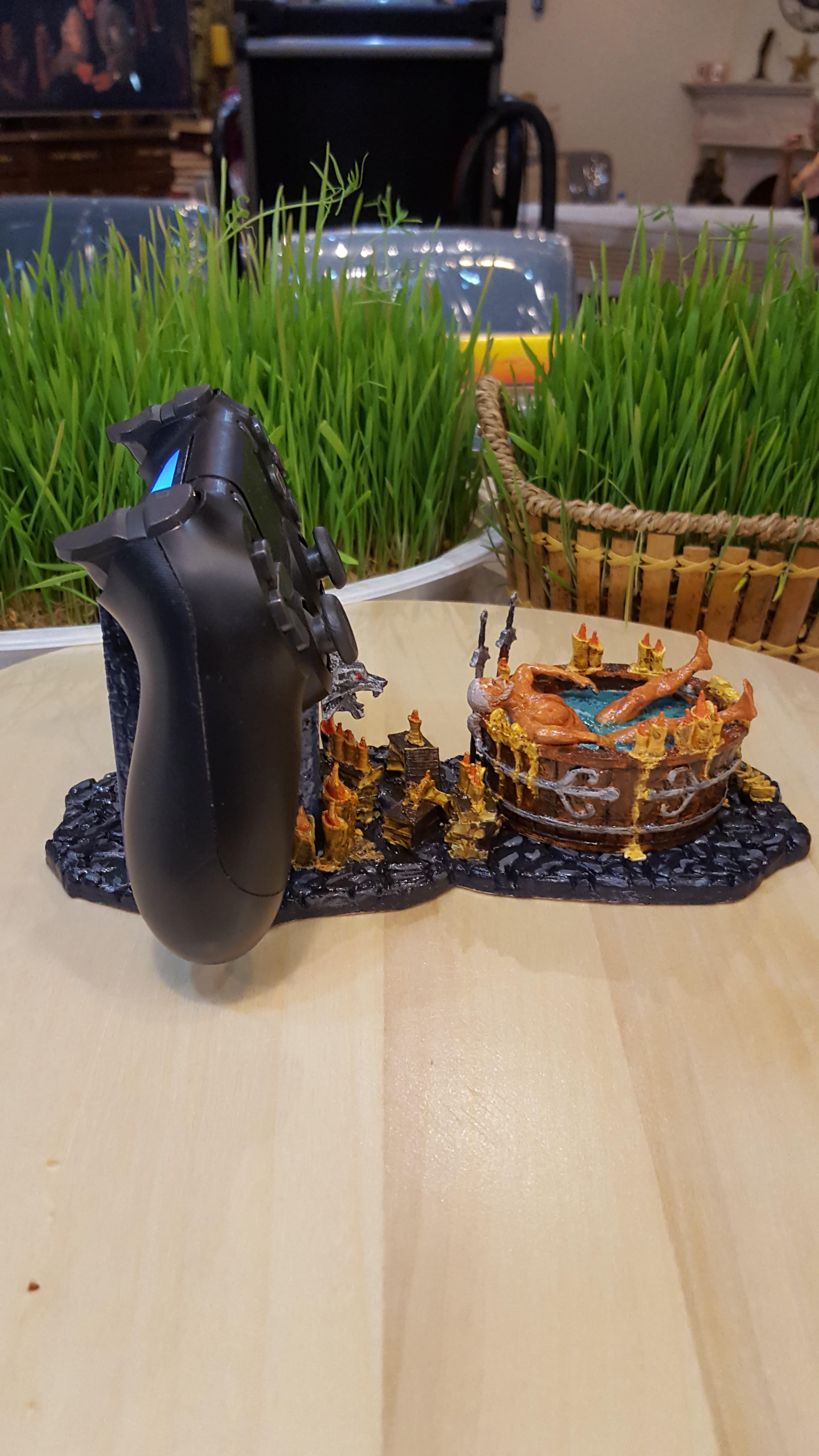 Witcher's PS4 controller stand for 3D Printing