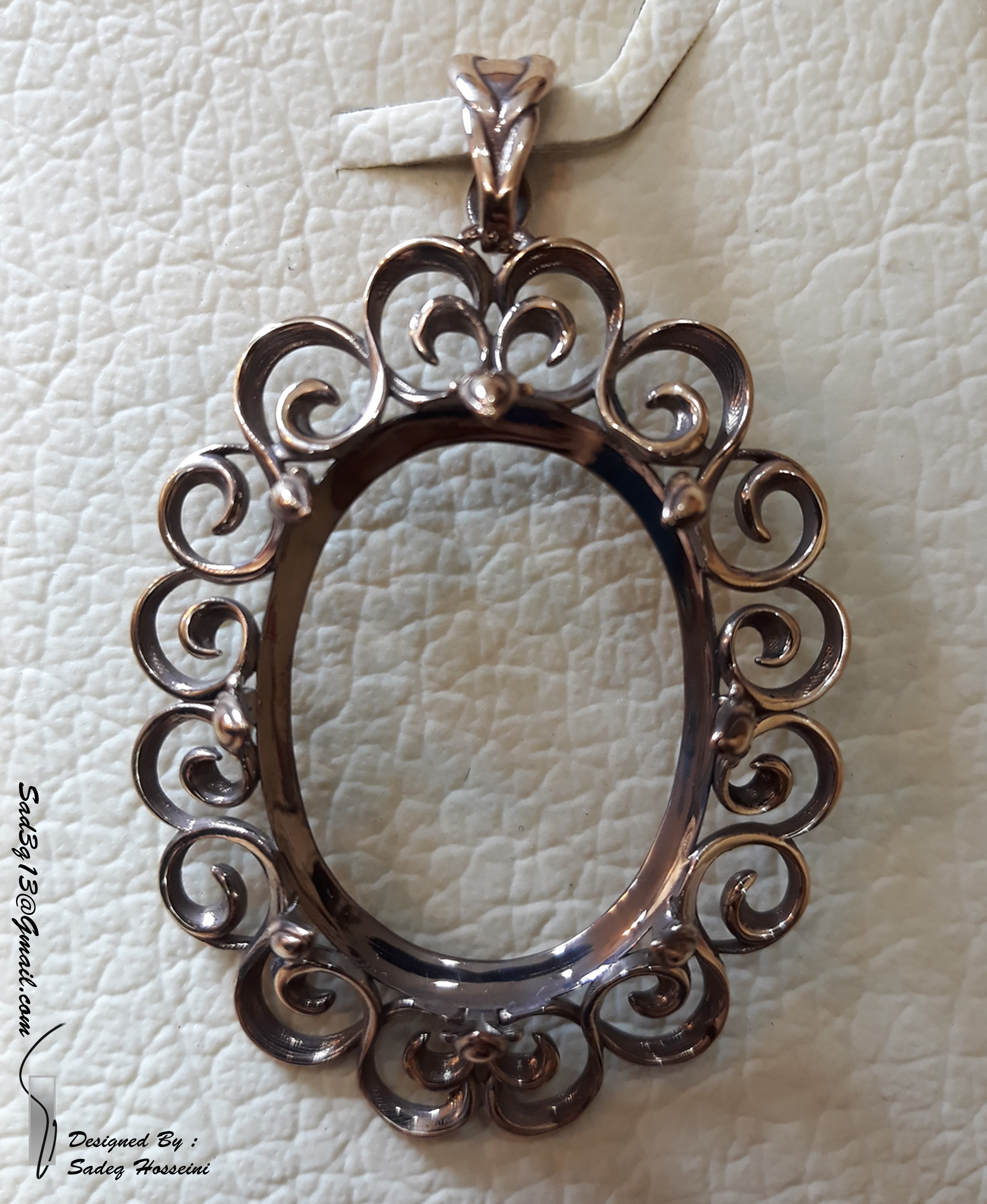 Pendant